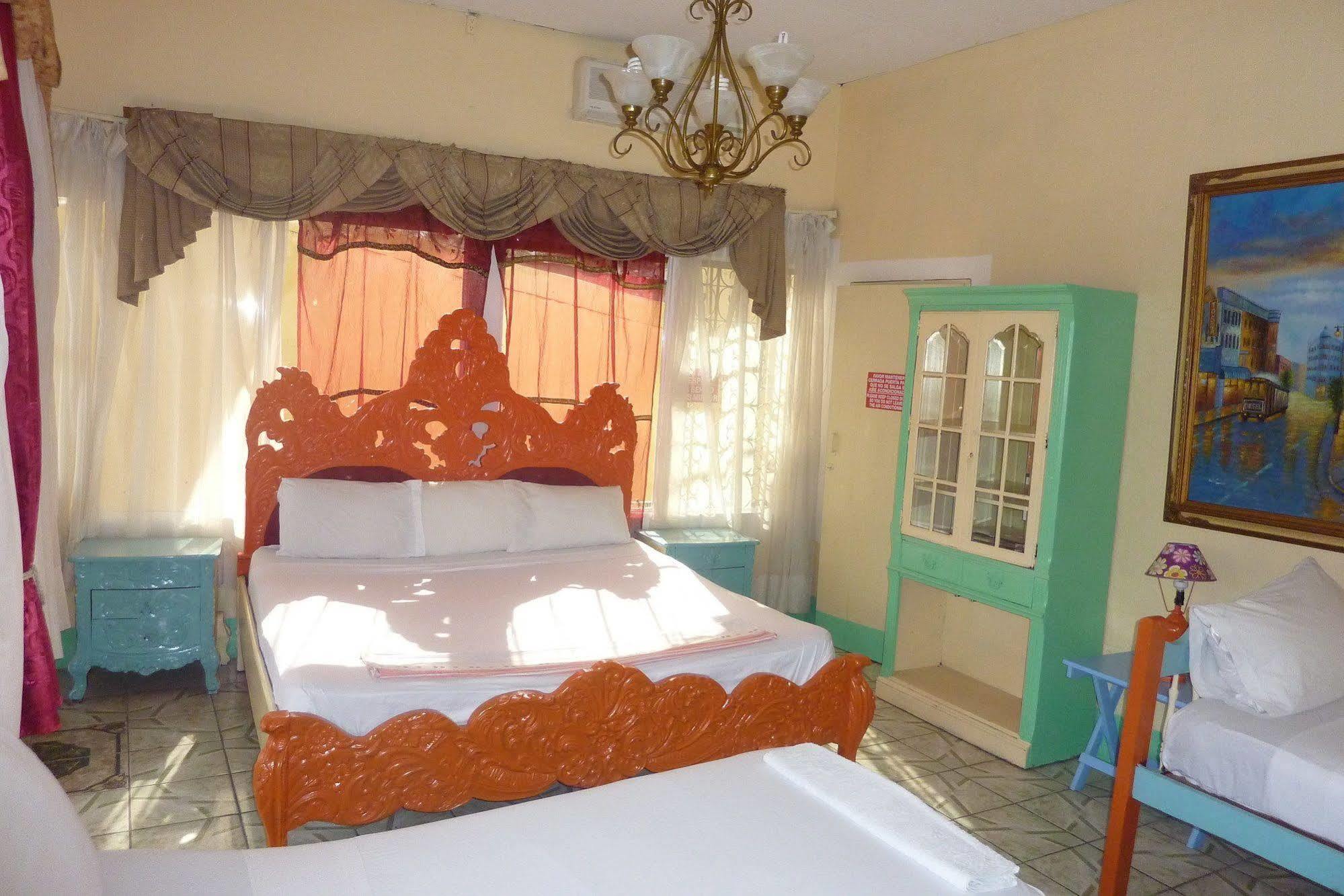 Hotel Ivania'S Masaya Exterior photo